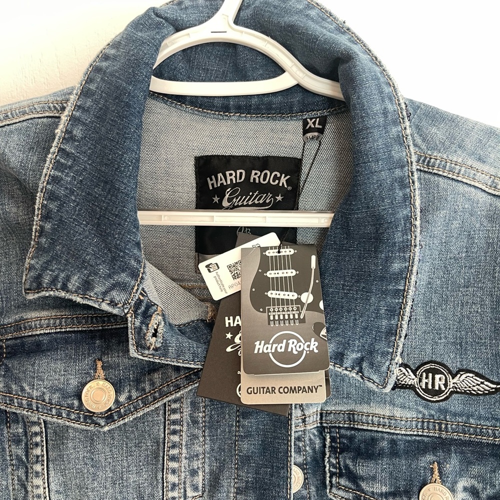 NWT Hard Rock SLIM FIT DENIM JEAN JACKET WITH FLORAL PATCH size XL
